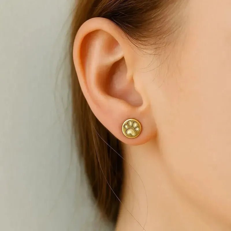 Ohrringe und Ohrstecker mit Pfotenmotiv – Schmuck für Tierliebhaber aus Edelstahl und Silber