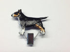 Handbemalter Startnummern-Clip mit Bullterrier tricolor