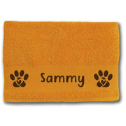 Personalisierbares Handtuch mit Pfotendesign und Wunschname