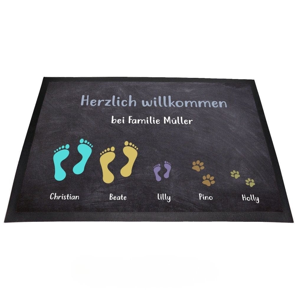 Fußmatte mit Pfoten und Fußspuren personalisierbarmit Familiennamen