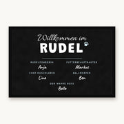 Fußmatte „Willkommen im Rudel“ mit Rollen wie Rudelführerin und Der wahre Boss und Namen, Mattenfarbe Schwarz
