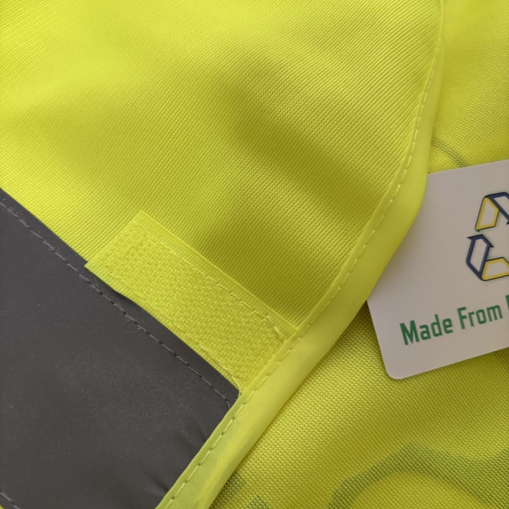 Close up Foto vom Klettverschluß einer personalisierten Warnweste