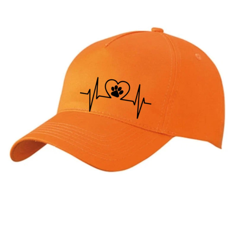 Orange Basecap mit Herzschlag-Motiv