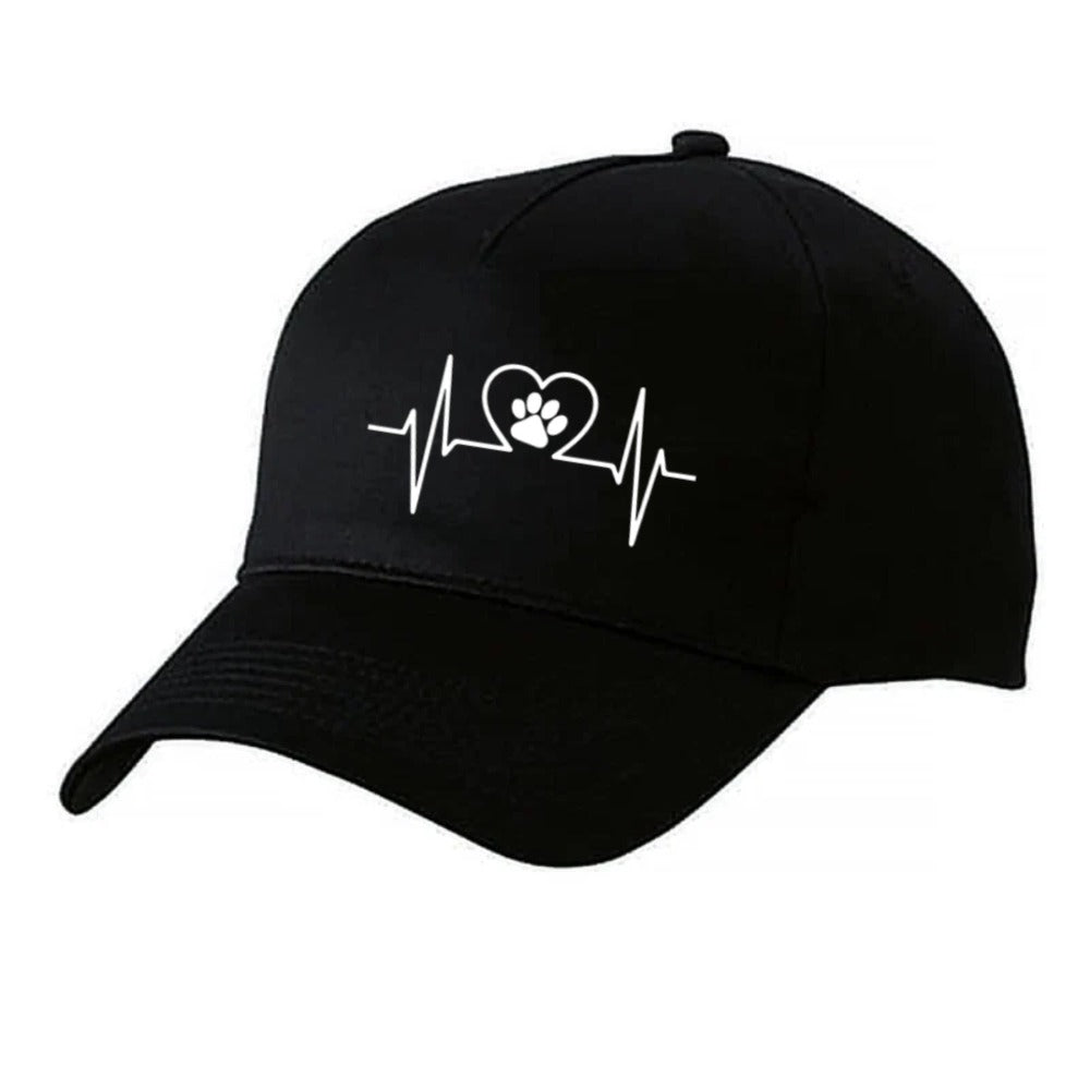 Schwarze Basecap mit Herzschlag-Motiv