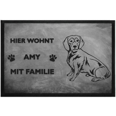 Fußmatte „Hier wohnt“ mit Alpenländische Dachsbracke-Motiv