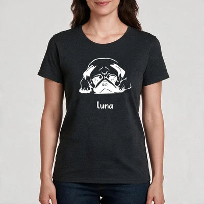 Premium T-Shirt mit Mops-Motiv, liegend