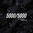 Wassertropfen perlen am Mantelstoff ab – 5000/5000, wasserdicht und winddicht
