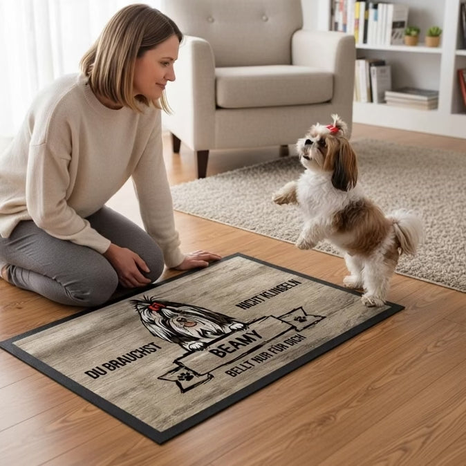 Chihuahuam Fußmatte beim auspacken